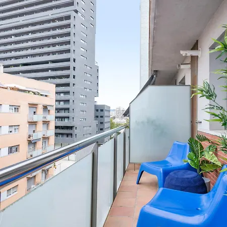 Modern Penthouse With Large Terrace In Poblenou Perfect For Holidays Or Work Close To The And Public Transport