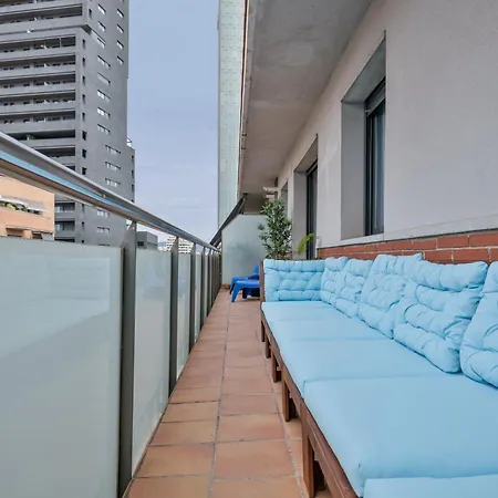 Modern Penthouse With Large Terrace In Poblenou Perfect For Holidays Or Work Close To The And Public Transport *