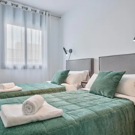 Modern Penthouse With Large Terrace In Poblenou Perfect For Holidays Or Work Close To The And Public Transport