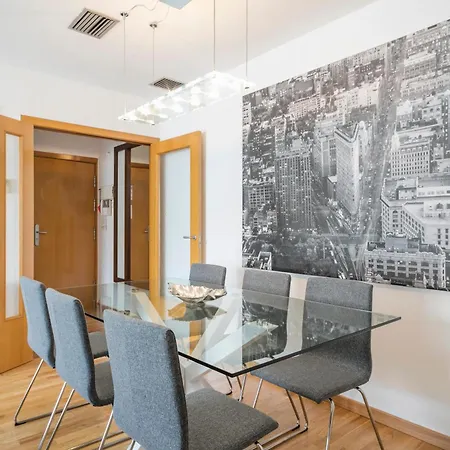 Lejlighed Modern Penthouse With Large Terrace In Poblenou Perfect For Holidays Or Work Close To The And Public Transport